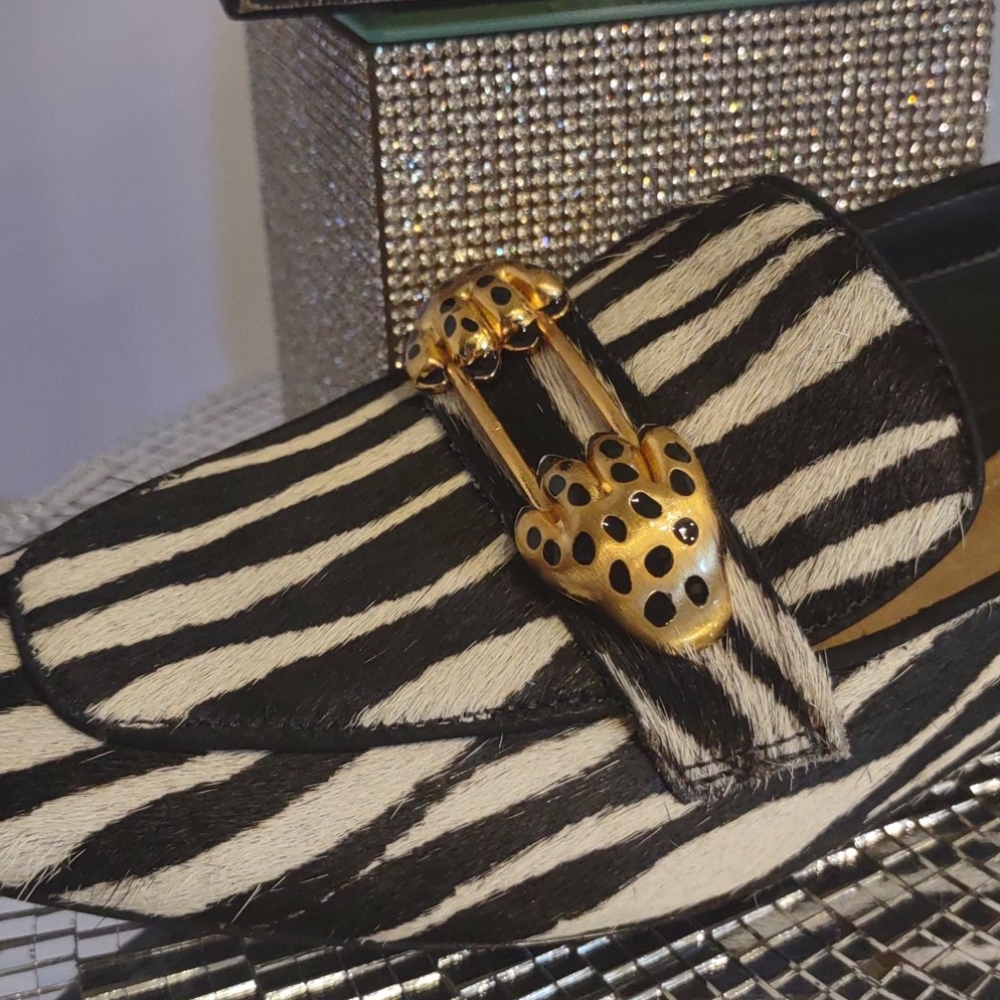 Schutz Zebra Animal Loafer Dylan Gold Paw Panther 6 Womens shoes new black white - Picture 3 of 11